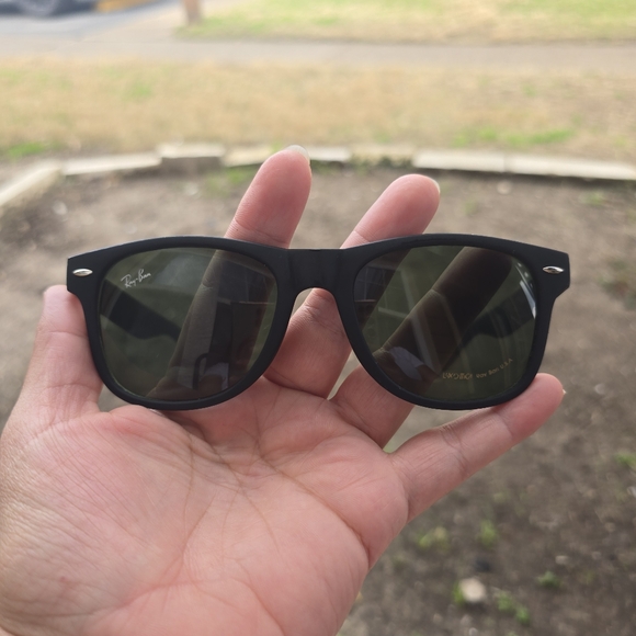 Ray-Ban Classic Black Sunglasses